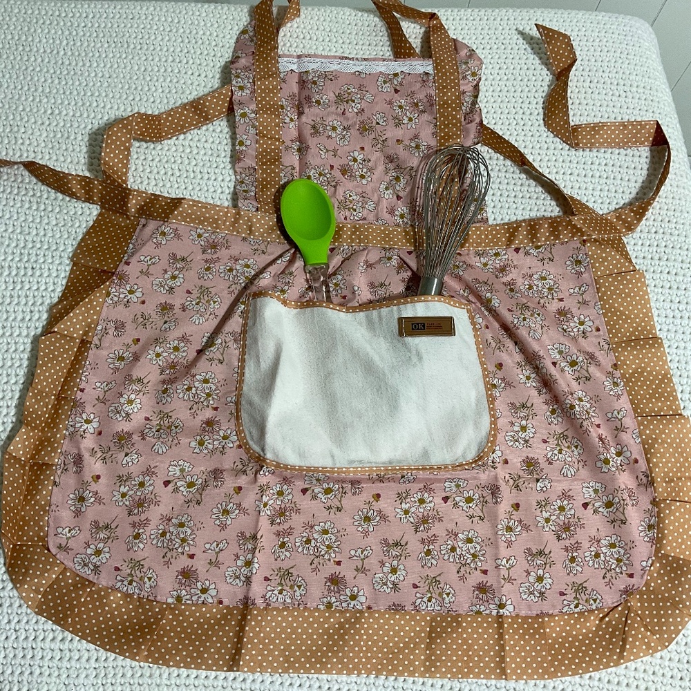 NEW OK apron cooking gardening one size must fix everyone French country style